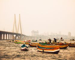 Bandra Worli Sea Link Bridge picture with boats